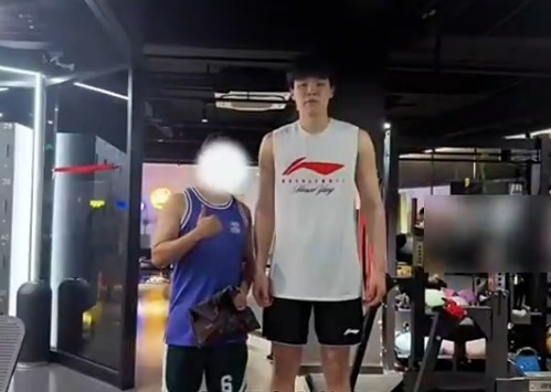 之后他与球, hil