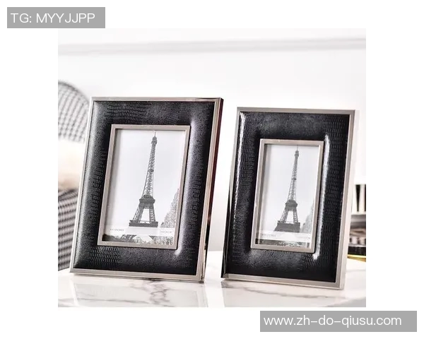 球星相框足球:融合体育激情与创意艺术的独特收藏品